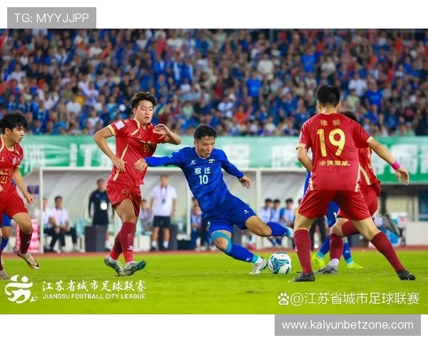 北京足球赛事热潮再起 多支球队奋力争夺荣誉与荣耀