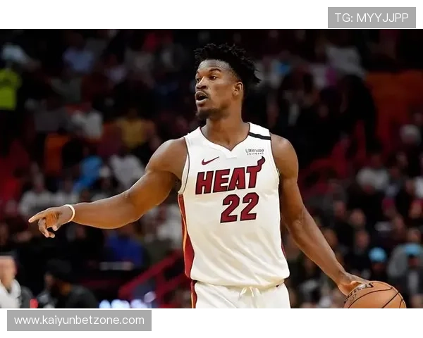 热火队战绩持续攀升 篮球赛季热力四射全场精彩不断