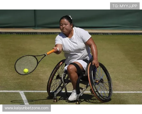 网球赛场新星崛起引关注 大满贯争夺战硝烟再起