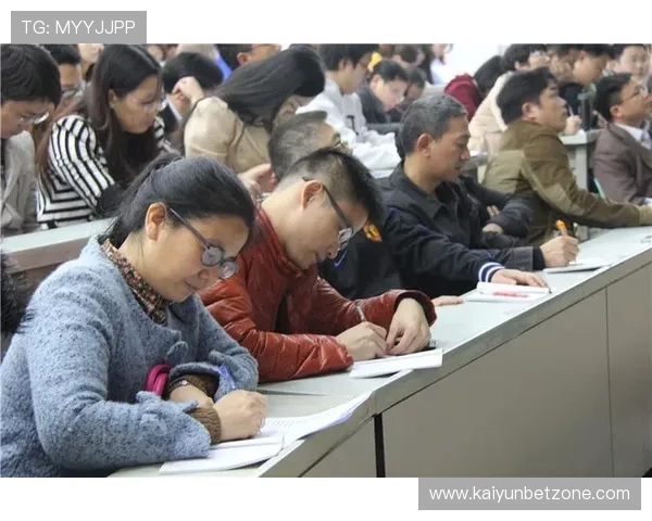卡斯鲁厄俱乐部百年发展历史文化传承与未来战略深度解析专题全面